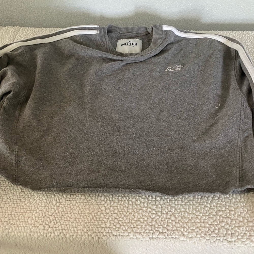 Gray with white striped hollister crop sweater small
